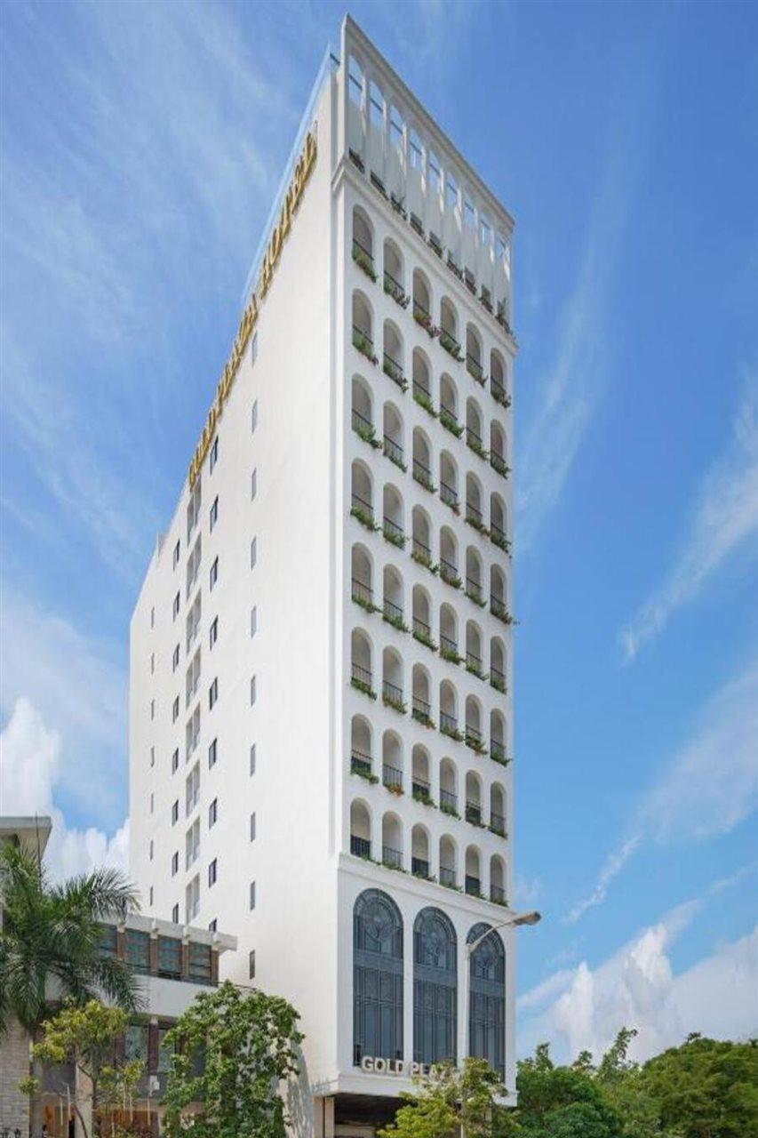 Gold Plaza Hotel Da Nang Bagian luar foto