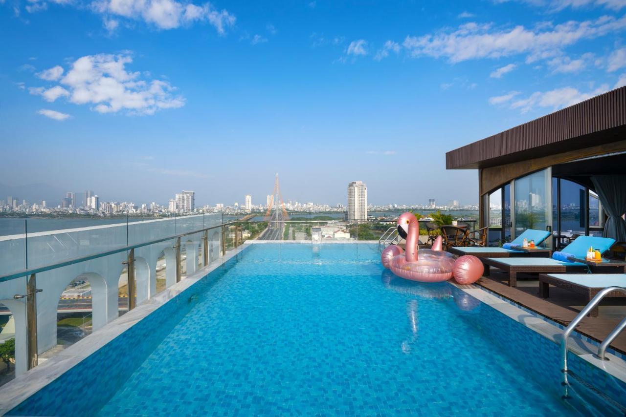 Gold Plaza Hotel Da Nang Bagian luar foto