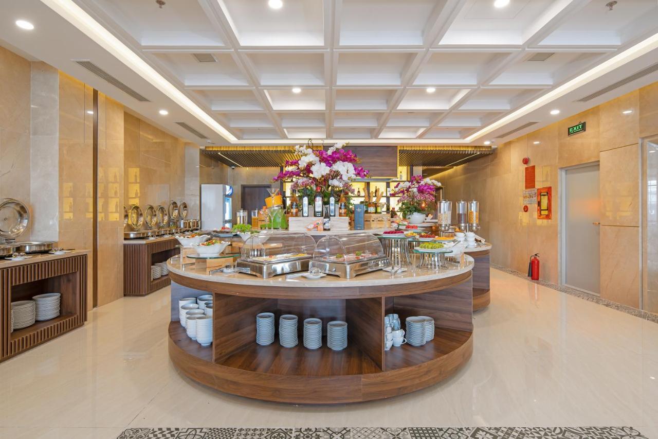 Gold Plaza Hotel Da Nang Bagian luar foto