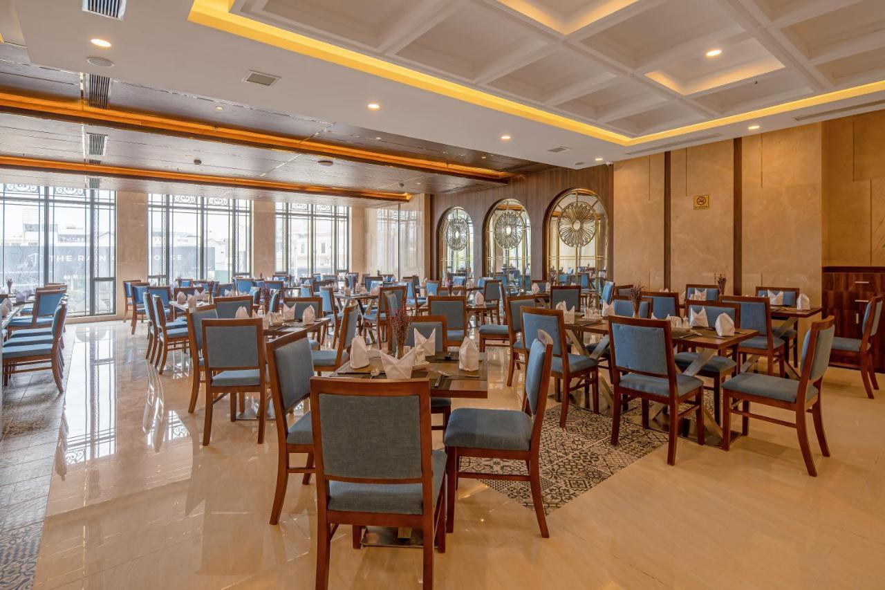 Gold Plaza Hotel Da Nang Bagian luar foto