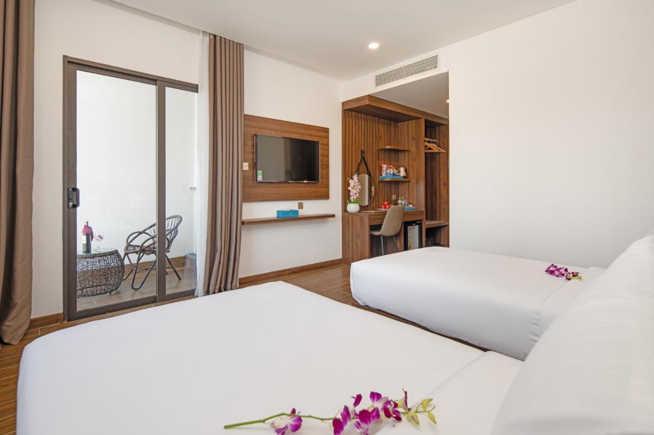 Gold Plaza Hotel Da Nang Bagian luar foto