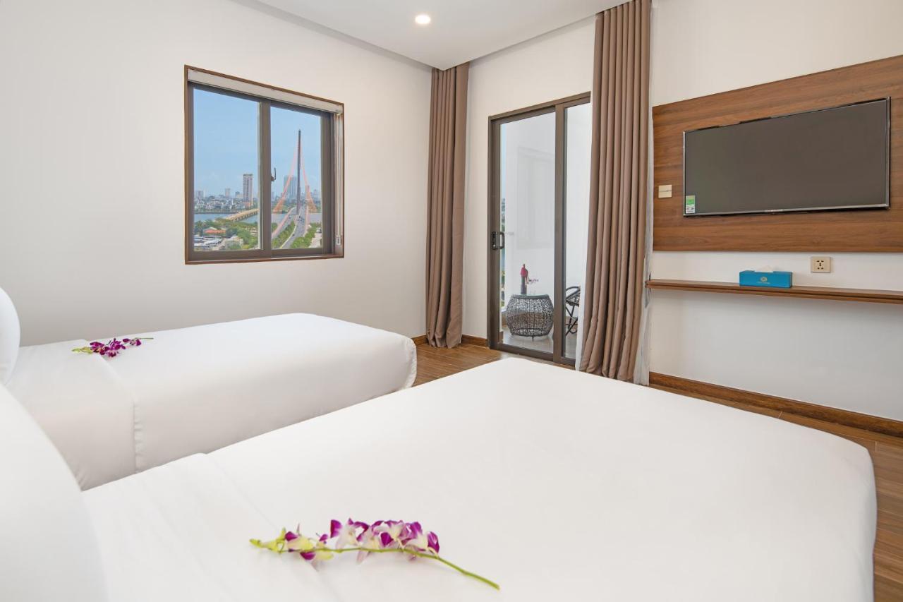 Gold Plaza Hotel Da Nang Bagian luar foto