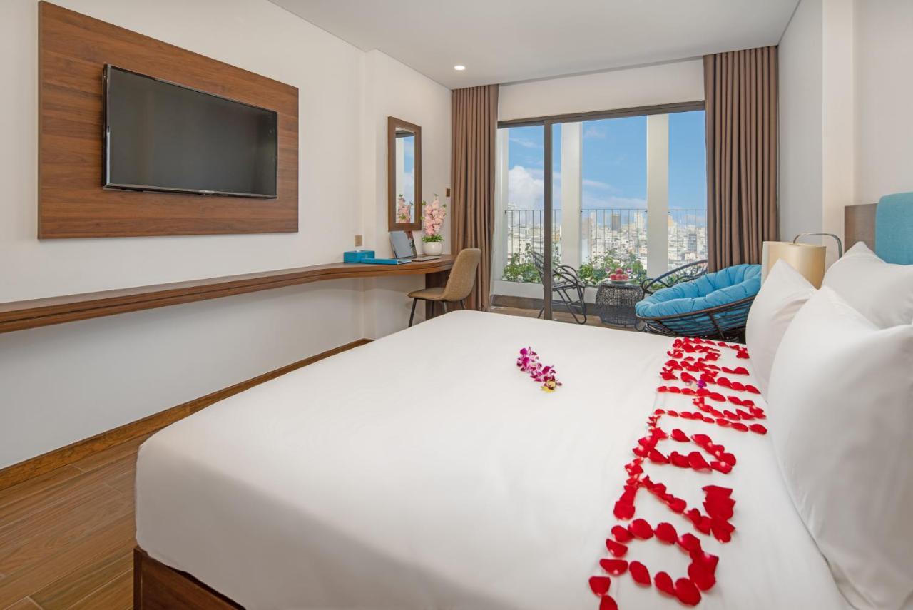 Gold Plaza Hotel Da Nang Bagian luar foto